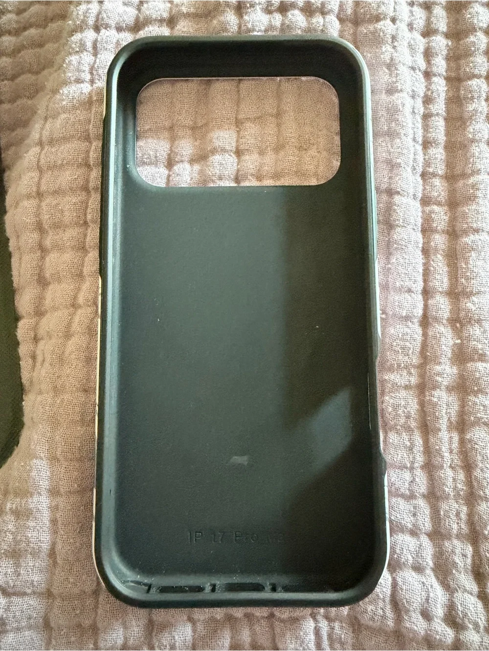 Silver Star Burga IPhone 17 Pro Max Case